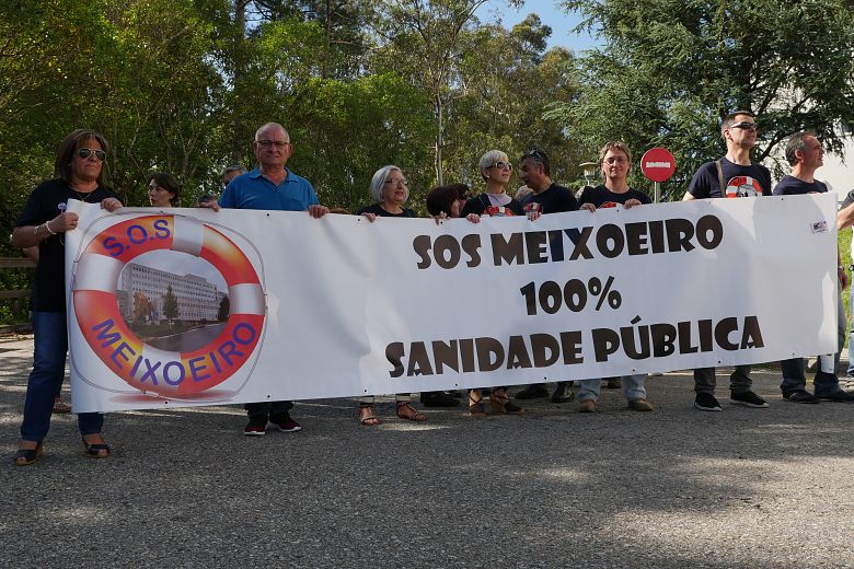2016 06 01 ProtestaPecheDesmantelamentoMeixoeiroVigo13.JPG